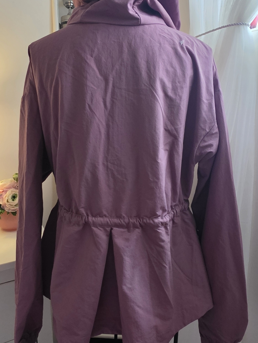 NWOT Nike Peplum Light Windbreaker Jacket Sz. Small - Picture 8 of 10